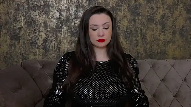 MistressAmberCrost online show from April 15, 5:13 am