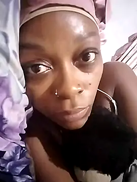 xxTatiannaxx online show from April 12, 11:41 pm