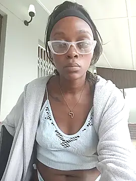 Snapshot of xxTatiannaxx chatting on March 15, 8:37 am xxTatiannaxx online show from March 15, 8:37 am