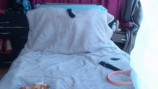 xxTatiannaxx online show from November 20, 8:48 am