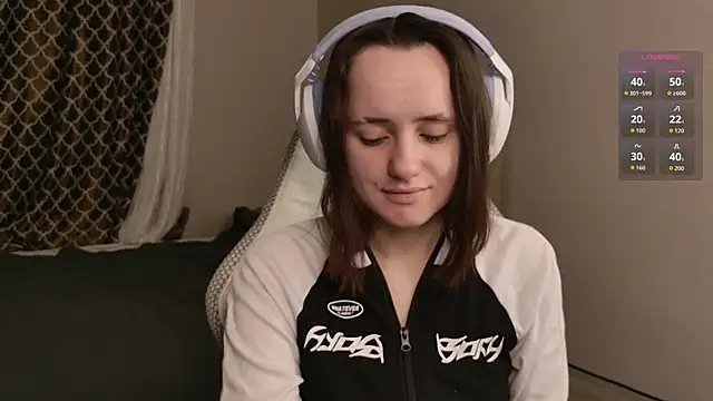 Luna Loveee online show from November 27, 3:40 am