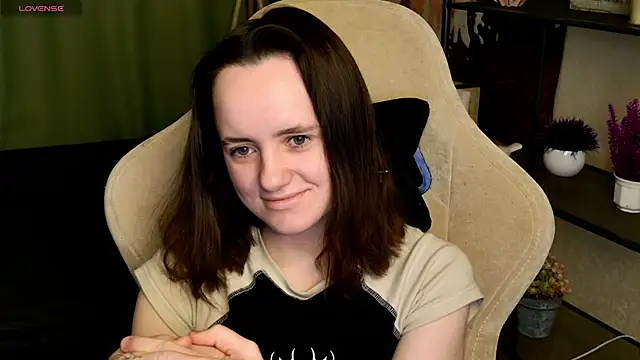 Luna Loveee online show from March 17, 3:47 am