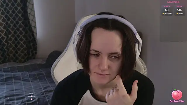 Luna Loveee online show from March 30, 4:03 am