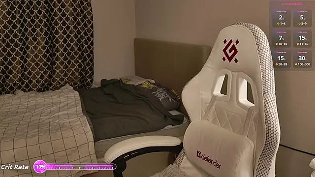 Luna Loveee online show from December 4, 4:33 am