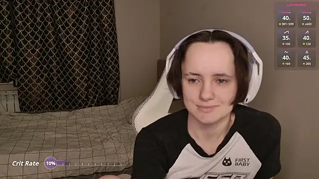 Luna Loveee online show from February 14, 3:51 am