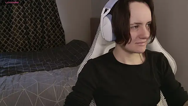 Luna Loveee online show from March 20, 4:02 am