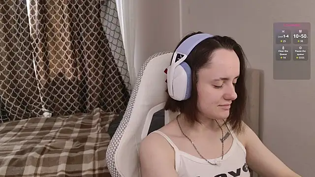 Luna Loveee online show from September 14, 5:08 am