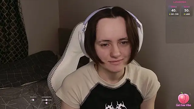 Luna Loveee online show from March 26, 4:00 am