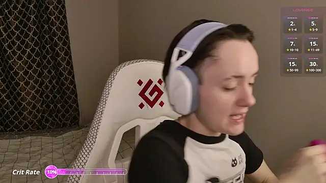 Luna Loveee online show from February 11, 3:50 am