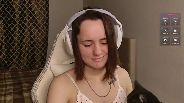 Luna Loveee online show from November 10, 4:17 am