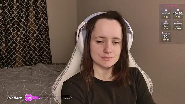 Luna Loveee online show from February 5, 3:57 am