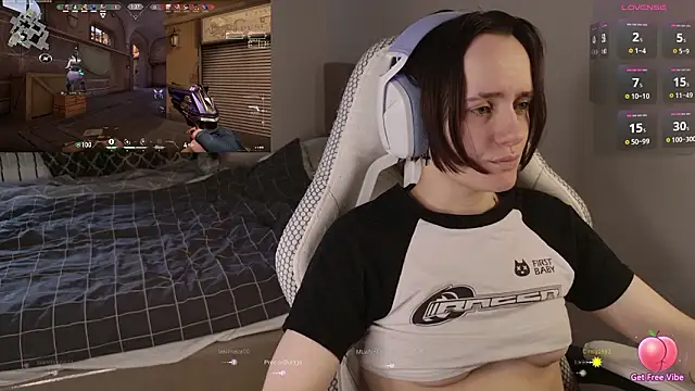 Luna Loveee online show from March 27, 8:26 am