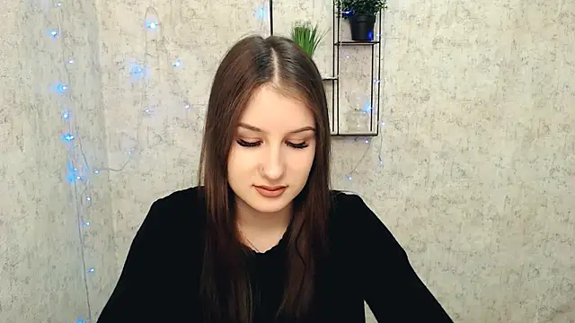 Snapshot of _MiaAngell chatting on February 23, 5:18 pm MiaAngell online show from February 23, 5:18 pm