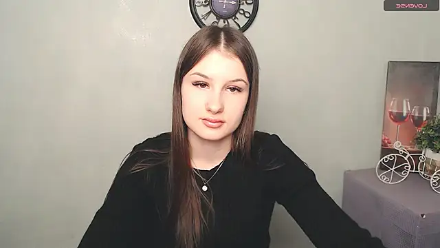 Snapshot of _MiaAngell chatting on March 9, 5:28 pm MiaAngell online show from March 9, 5:28 pm