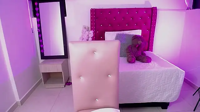 Snapshot of ValeAmayaa chatting on March 11, 7:47 pm ValeAmayaa online show from March 11, 7:47 pm