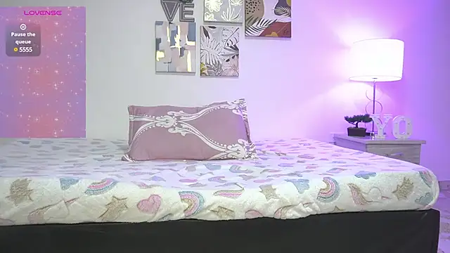 Snapshot of gala_monroe chatting on March 14, 11:23 am gala monroe online show from March 14, 11:23 am