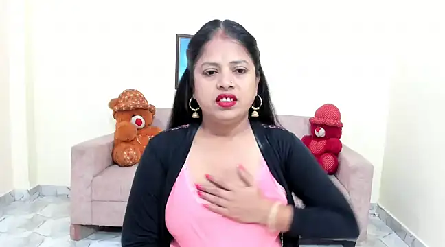 leahgotiii online show from March 21, 3:55 am