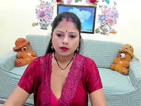 leahgotiii online show from February 22, 12:46 am