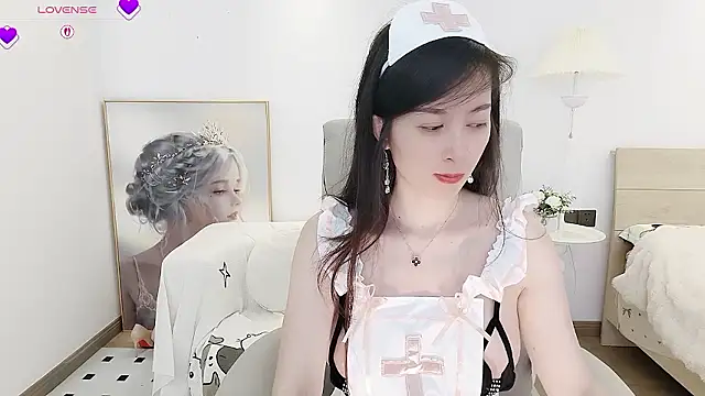 Snapshot of Dazzlebean chatting on January 8, 2:45 pm Dazzlebean online show from January 8, 2:45 pm