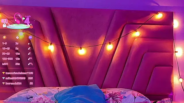 innocenthazel online show from October 30, 2:43 am