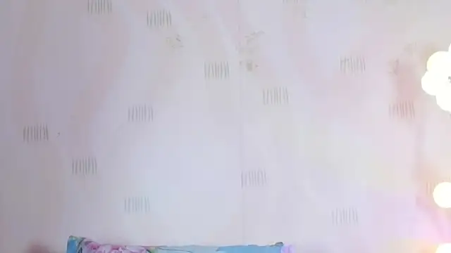 innocenthazel online show from June 12, 2:53 am
