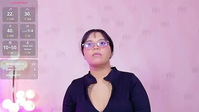 innocenthazel online show from July 16, 2:52 am