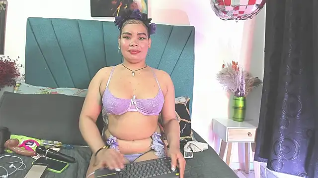 Snapshot of Mariana_star1 chatting on July 2, 4:18 am Mariana star1 online show from July 2, 4:18 am