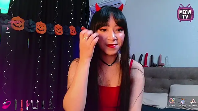 miyakimi0101 online show from October 28, 12:44 am