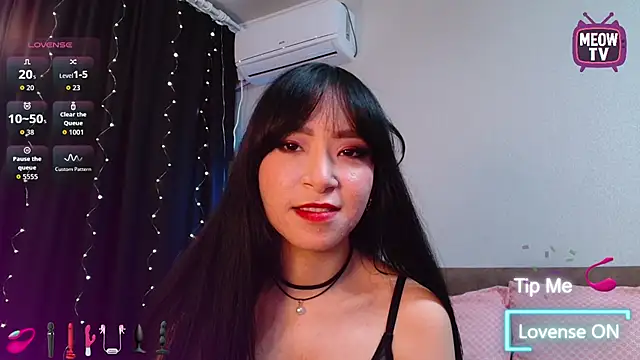 Snapshot of miyakimi0101 chatting on October 10, 12:00 am miyakimi0101 online show from October 10, 12:00 am