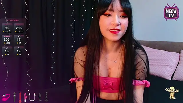 miyakimi0101 online show from November 14, 7:28 pm