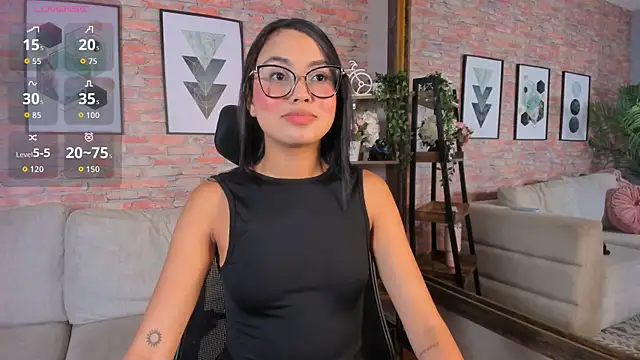 Lucia Brown  online show from October 2, 6:44 pm