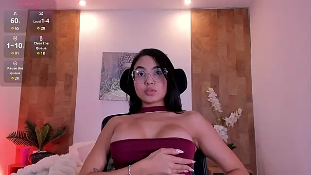 Lucia Brown  online show from May 29, 3:01 am