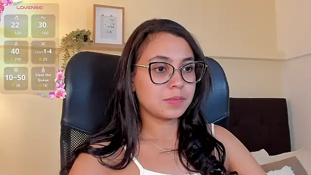 Lucia Brown  online show from July 2, 8:59 pm