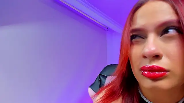 SteffyMontes online show from February 3, 1:49 pm