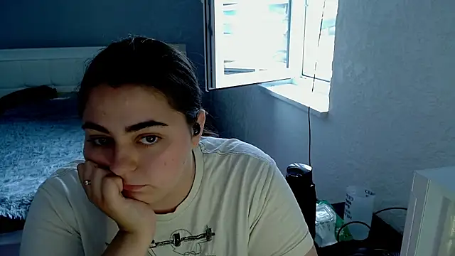 Snapshot of kitsune_8 chatting on July 9, 8:59 am kitsune 8 online show from July 9, 8:59 am