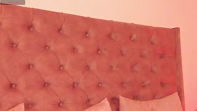 Snapshot of regina_noctixx chatting on November 24, 10:32 pm regina noctixx online show from November 24, 10:32 pm