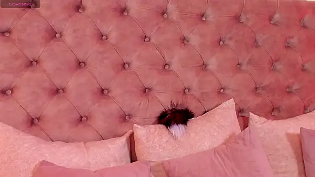 Snapshot of regina_noctixx chatting on November 27, 11:27 pm regina noctixx online show from November 27, 11:27 pm