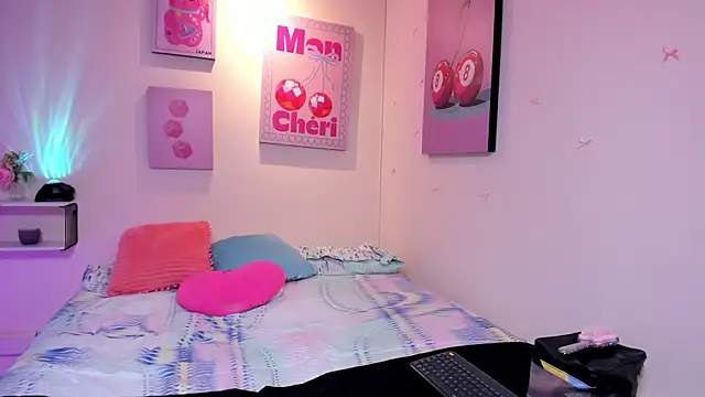 Selene bennet online show from December 5, 4:11 am