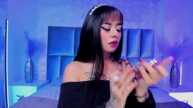 Selene bennet online show from April 17, 3:31 am