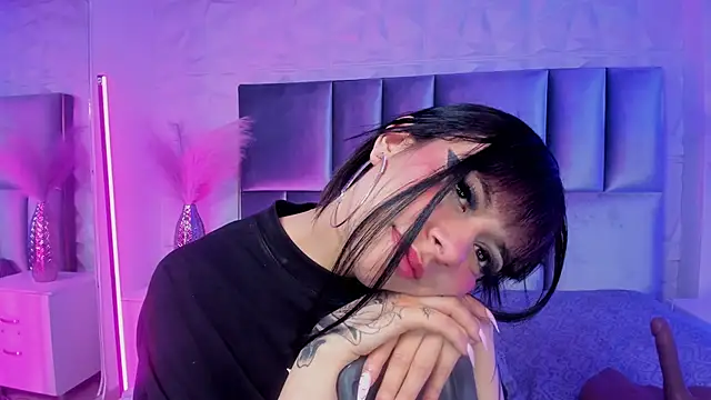 Selene bennet online show from March 14, 3:40 pm