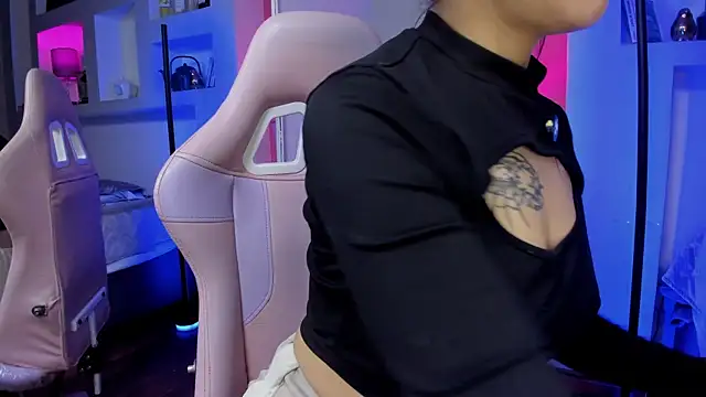 Snapshot of Selene_bennet chatting on July 10, 4:01 am Selene bennet online show from July 10, 4:01 am