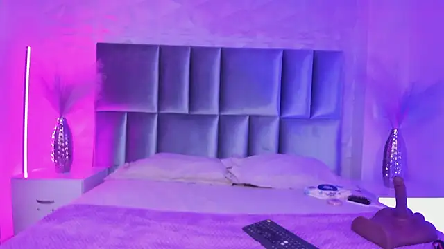 Selene bennet online show from March 13, 3:44 am