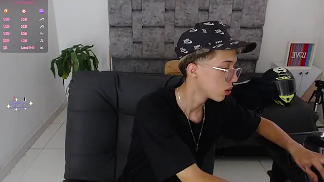 skinny bigcock02 online show from December 1, 9:04 pm