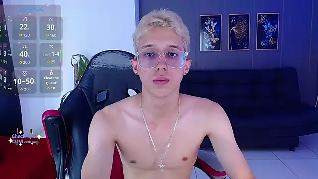 Snapshot of skinny_bigcock02 chatting on September 12, 7:57 pm skinny bigcock02 online show from September 12, 7:57 pm