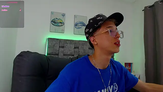 skinny bigcock02 online show from November 27, 10:21 pm