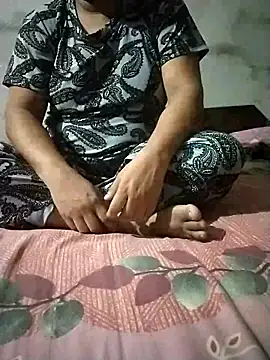 Snapshot of sharnjit299 chatting on October 6, 5:02 pm sharnjit299 online show from October 6, 5:02 pm