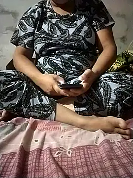 Snapshot of sharnjit299 chatting on September 11, 5:24 pm sharnjit299 online show from September 11, 5:24 pm