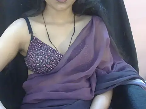 Snapshot of Cute_Pihu01 chatting on June 12, 8:17 pm Cute Pihu01 online show from June 12, 8:17 pm
