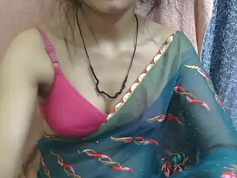 Snapshot of Cute_Pihu01 chatting on September 11, 6:19 pm Cute Pihu01 online show from September 11, 6:19 pm