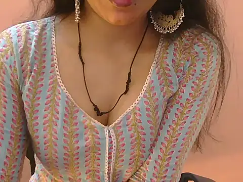 Cute Pihu01 online show from February 9, 8:18 pm